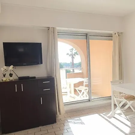 L'etoile Sous Les Pins - La Loge Hyeres