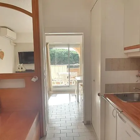Апартаменти L'etoile Sous Les Pins - La Loge Єр
