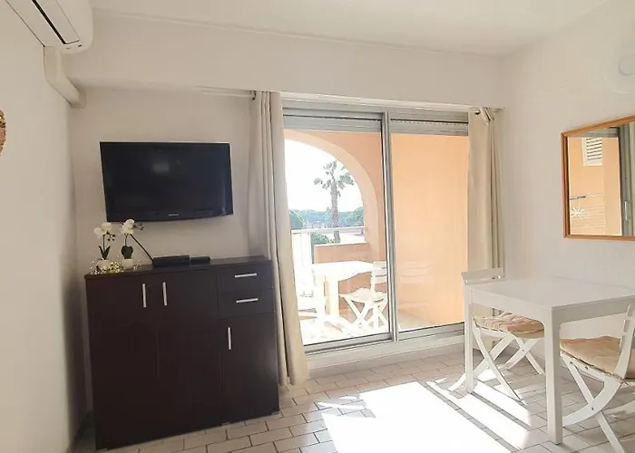 L'etoile Sous Les Pins - La Loge Ιέρ