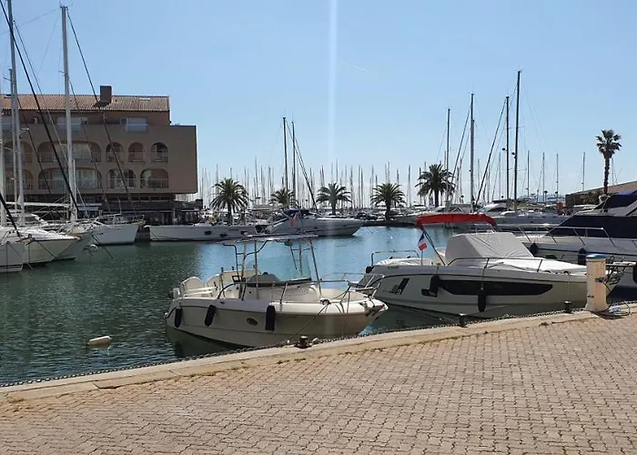 L'etoile Sous Les Pins - La Loge